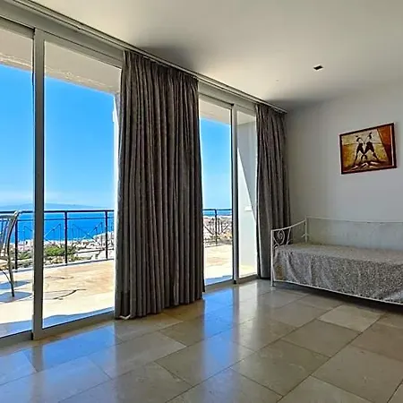 Luxury With Fantastic Ocean Views And Private Pool *
